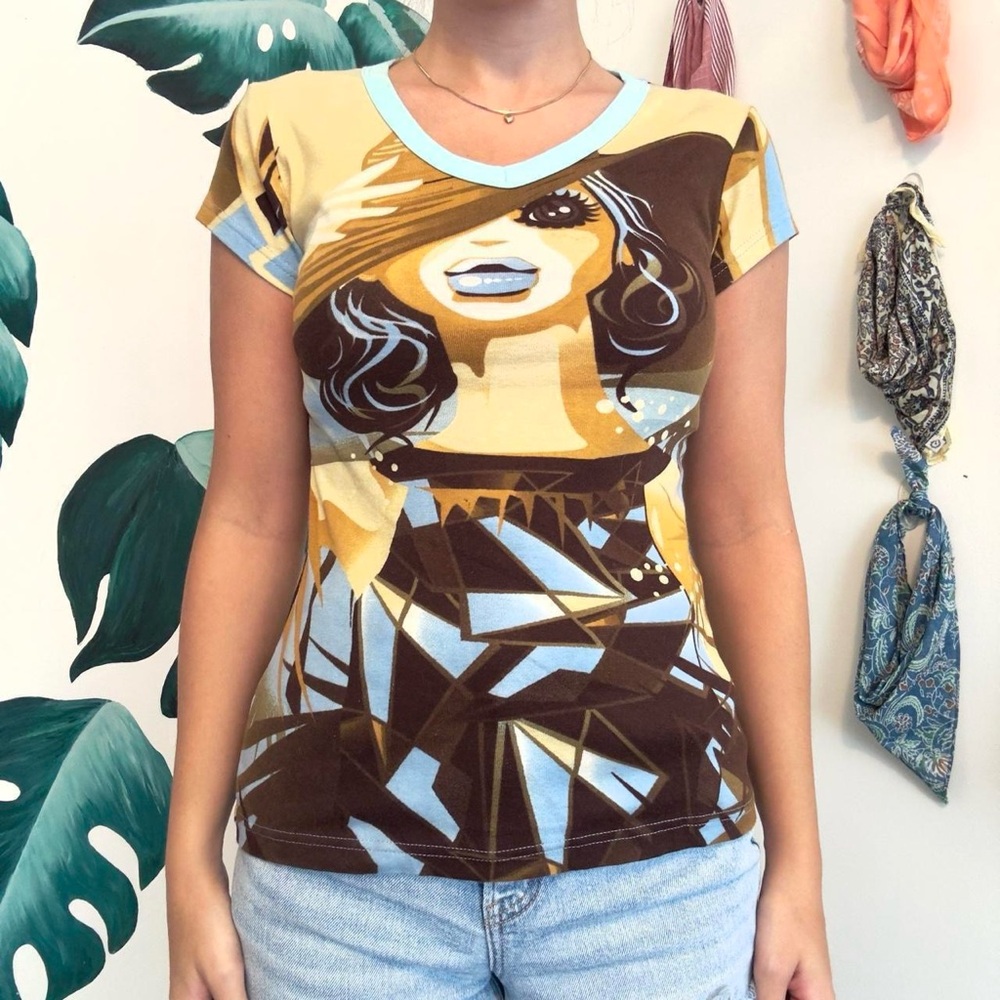 Custo Barcelona Graphic Tee - Brown and Light Blue